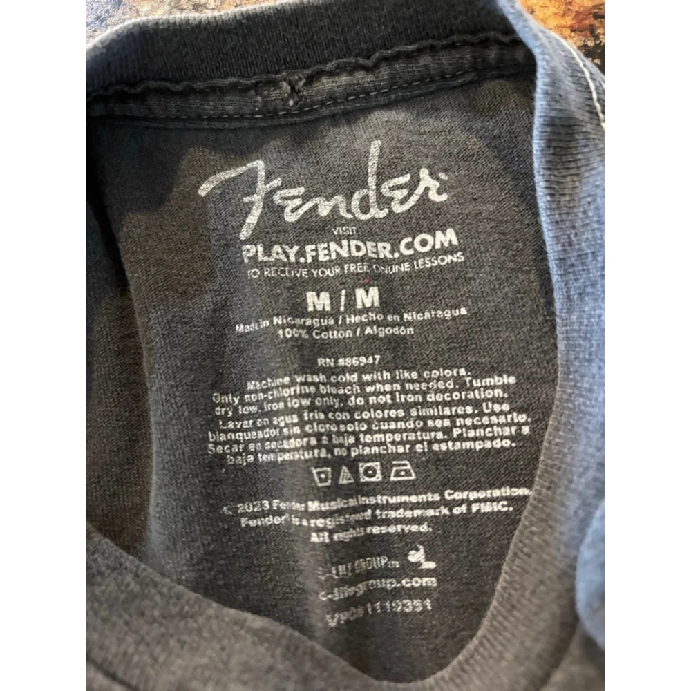 Fender Lightning Bolt Graphic Tee Size Medium Faded Black Vintage Style Shirt - Picture 4 of 4